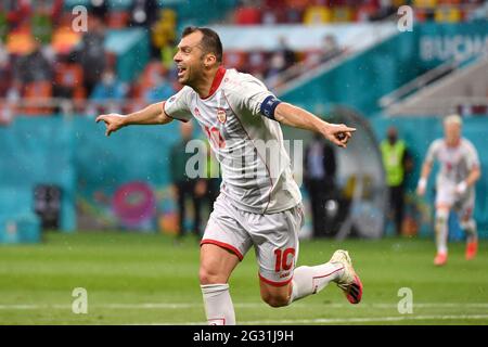 Bukarest, National Arena. 13. Juni 2021. Goaljubel Goran PANDEV (MKD) nach Tor zum 1:1, Jubel, Freude, Begeisterung, Aktion, Einzelbild, getrimmtes Einzelmotiv, Halbfigur, Halbfigur. Gruppenphase, Vorrunde Gruppe C, Spiel M06, Österreich (AUT) - Nord-Mazedonien (MKD), am 13. Juni 2021 in Bukarest, National Arena. Football EM 2020 von 06/11/2021 bis 07/11/2021. Kredit: dpa/Alamy Live Nachrichten Stockfoto