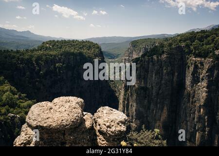 Blick von oben auf das Tal in Tazi Kanyonu Türkei Stockfoto