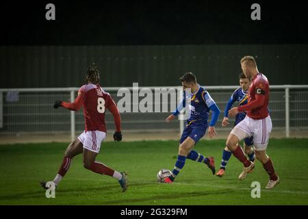 Brackley, Northamptonshire, England 28. Dezember 2020. Vanarama National League North Spiel zwischen Brackley Town und Gloucester City. Stockfoto