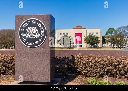 Houston, TX - 6. März 2021: Das Ezekiel W. Cullen-Gebäude auf dem Campus der University of Houston Stockfoto