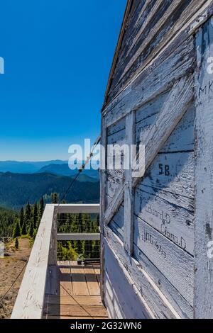 Details des High Rock Lookout, mit Blick auf Mount St. Helens, Gifford Pinchot National Forest, Washington State, USA Stockfoto