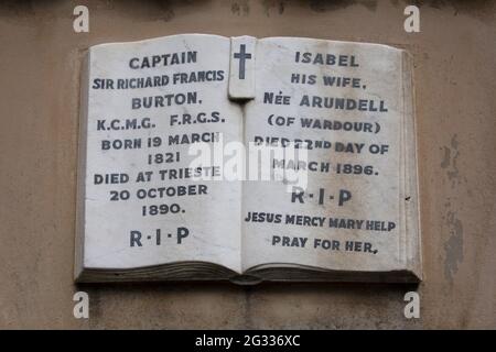 Mausoleum von Sir Richard und Lady Burton, St. Mary Magdalen Church Mortlake, London England Stockfoto