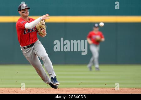 Columbia, South Carolina, USA. 13. Juni 2021. Während eines NCAA Super Regional Spiels zwischen den DBU Patriots und der University of Virginia Cavaliers in Columbia, South Carolina. (Obligatorische Gutschrift: Shane Roper/CSM). Kredit: csm/Alamy Live Nachrichten Stockfoto