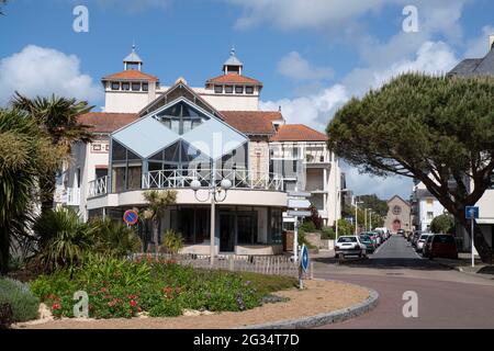 Architektur einer bretonischen Stadt in der Bretagne, Frankreich Stockfoto