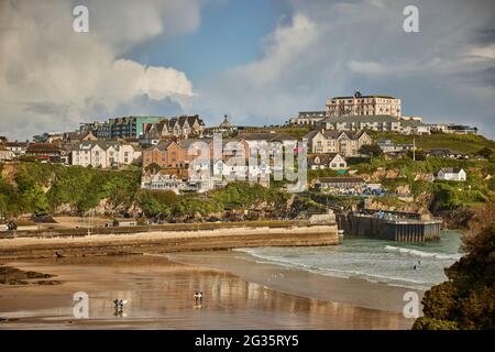 CORNISH Küstenstadt Newquay, Cornwall. Von Newquay Bay nach Towan Beach Stockfoto