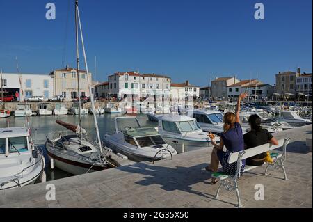 FRANKREICH, CHARENTE-MARITIME (17) INSEL RE, DORF LA FLOTTE-EN-RE, DER HAFEN Stockfoto