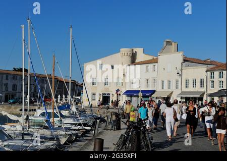 FRANKREICH, CHARENTE-MARITIME (17) INSEL RE, DORF SAINT-MARTIN-DE-RE, DER HAFEN Stockfoto