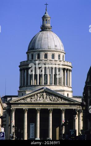 FRANKREICH PARIS (75) 5. ARRONDISSEMENT, DAS PANTHEON VON DER STRASSE SOUFFLOT Stockfoto