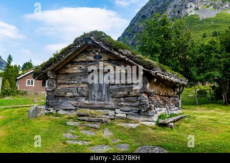 Historische Hütten, Trollstigen Bergstraße, Valldal, Norwegen Stockfoto