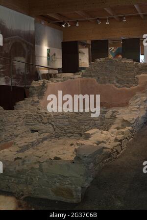 Spanien, Galicien, Provinz La Coruña. Archäologisches Museum von Cambre. Römische Villa von Cambre. Datiert zwischen dem 2. Und 4. Jahrhundert n. Chr. Blick auf die archäologischen Überreste. Stockfoto