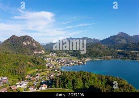 Drohnenschuss, Fuschlsee, Fuschl am See, Salzkammergut, Land Salzburg, Österreich Stockfoto