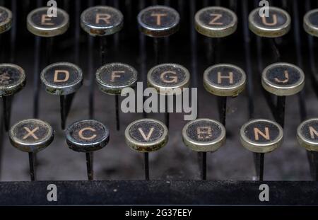 Tastatur einer alten Schreibmaschine, Buchstaben, Bayern, Deutschland Stockfoto