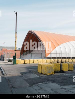 Salzschuppen in einem Industriegebiet von East Williamsburg, Brooklyn, New York City Stockfoto