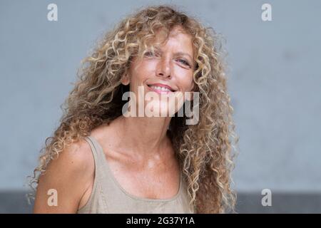 Madrid, Spanien. Juni 2021. Die Schauspielerin Carmen Conesa posiert während einer Porträtsitzung in Madrid. (Foto: Atilano Garcia/SOPA Images/Sipa USA) Quelle: SIPA USA/Alamy Live News Stockfoto