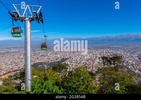 Blick vom Hügel Cerro San Bernardo, Teleferico San Bernado , Kolonialstadt Salta im Nordwesten Argentiniens, Lateinamerika Stockfoto