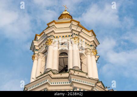 Großer Lavra-Glockenturm in Kiew Pechersk Lavra oder das Kiewer Höhlenkloster in Kiew, Ukraine. Stockfoto