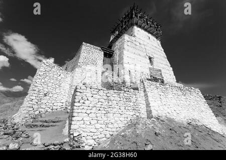 Schwarz-Weiß-Ansicht von Namgyal Tsemo Gompa - Leh - Ladakh - Jaammu und Kaschmir - Indien Stockfoto