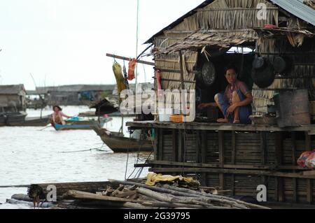 Lebensstil der Dorfbewohner im schwimmenden Dorf Chong Kneas..Siem Reap, Kambodscha. 23. Juni 2006.. Stockfoto