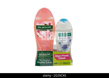 Istanbul, Türkei - 10. Juni 2021: Palmolive Duschgel und Shampoo. Produkte von Palmolive, Kosmetikmarke des amerikanischen Unternehmens Colgat Stockfoto