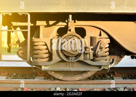 Industrielle Schiene Auto Räder Nahaufnahme Foto, Zug Rad Stockfoto