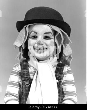 Menschen, Kinder, Säuglinge (bis 5 Jahre), Mädchen als Clown verkleidet, Porträt, um 1970, ZUSÄTZLICHE RECHTE-FREIGABE-INFO-NICHT-VERFÜGBAR Stockfoto