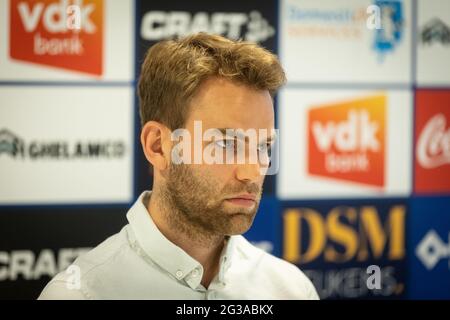 Gents Arzt Jens De Decker im Bild während einer Pressekonferenz des Fußballteams KAA Gent der ersten Liga der Jupiper Pro League vor der neuen Saison 2021 Stockfoto