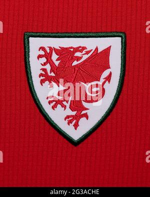 Nahaufnahme des Nationalmannschaftstrikots von Wales. UEFA Euro 2020. Stockfoto