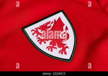 Nahaufnahme des Nationalmannschaftstrikots von Wales. UEFA Euro 2020. Stockfoto