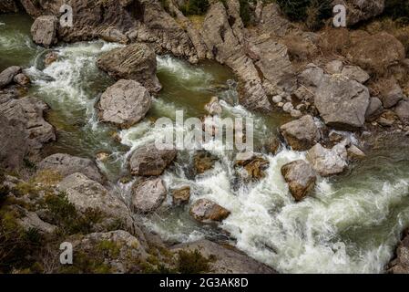 Schlucht Congosto de Obarra (Foz d'Obarra) mit dem Fluss Isábena (Isábena-Tal, Huesca, Aragon, Spanien) ESP: TRAMO del Congosto de Obarra, Foz d'Obarra Stockfoto