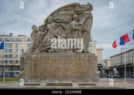 Le Havre, Frankreich - 05 30 2019: Denkmal und Vulkan Stockfoto