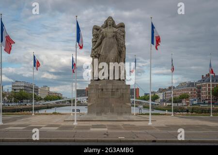 Le Havre, Frankreich - 05 30 2019: Denkmal und Vulkan Stockfoto