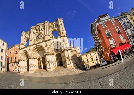 Kathedrale von Cuenca, Kathedrale Santa María und San Julián de Cuenca, Basilika unserer Lieben Frau von Gnade, Basílica de Nuestra Señora de Gracia, gotische Kathedrale Stockfoto