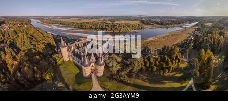 FRANKREICH - LOIRE-TAL - LOIR ET CHER (41) - SCHLOSS CHAUMONT SUR LOIRE : LUFTAUFNAHME AUS DEM SÜDOSTEN. 40 METER ÜBER DER LOIRE THRONT DIE T Stockfoto