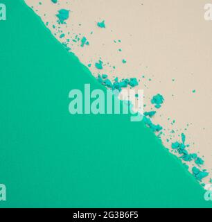 Karibisch grün gefärbtes Papier mit Pastellkreide abstrakter Textur im Hintergrund. Stockfoto