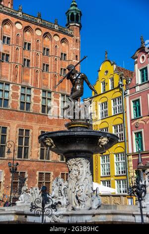 Statue des Neptunbrunnens, Symbol der Stadt Danzig, Polen, Altstadt Stockfoto