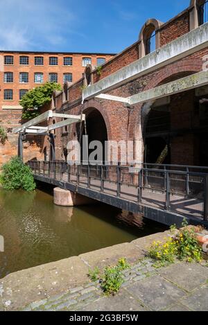 Lebensmittelgeschäft, Castlefield, Manchester. Eine historische Stätte in diesem urban Heritage Park rund um die Bridgewater und Rochdale Kanäle. Stockfoto