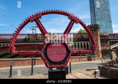 Lebensmittelgeschäft, Castlefield, Manchester. Eine historische Stätte in diesem urban Heritage Park rund um die Bridgewater und Rochdale Kanäle. Stockfoto