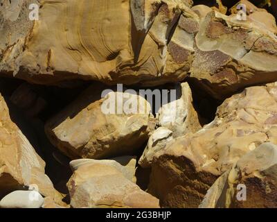 Vulkanische Sedimentformationen auf der Insel Lemnos, Ägäis, Griechenland Stockfoto