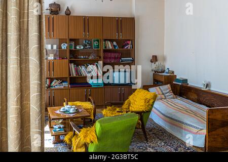 Wohnung die Rote Flagge, im Stil der kommunistischen Ära Original in Sofia, Bulgarien eingerichtet Stockfoto