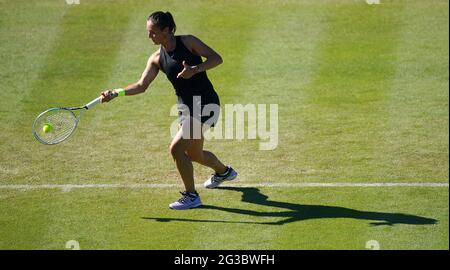 Daria Kasatkina im Einsatz gegen Polona Hercog am zweiten Tag der Viking Classic im Edgbaston Priory Club, Birmingham. Bilddatum: Dienstag, 15. Juni 2021. Stockfoto