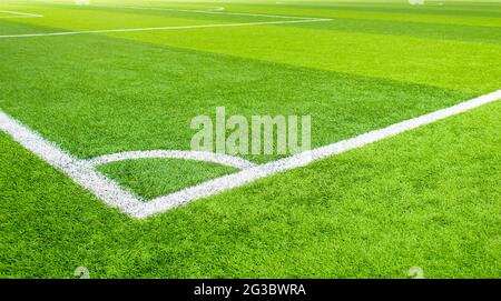 Hallenfußball, Fußballfeld Kunstrasen, Kopierraum Stockfoto