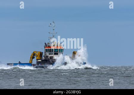 Schiff im Sturm Stockfoto
