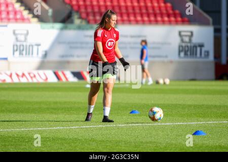 Llanelli, Großbritannien. Juni 2021. Wales erwärmt sich vor der Internationalen Freundschaftspolitik zwischen Wales und Schottland im Parc Y Scarlets, Llanelli Wales Quelle: SPP Sport Press Foto. /Alamy Live News Stockfoto