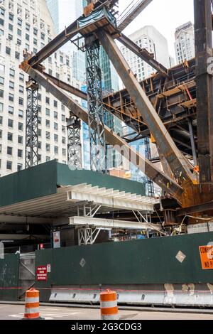 Baustellenbinder an der 270 Park Avenue, Entire Block Supertall, NYC, USA Stockfoto