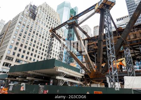 Baustellenbinder an der 270 Park Avenue, Entire Block Supertall, NYC, USA Stockfoto