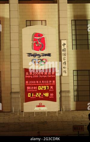 Ein Countdown-Zeichen für die Olympischen Spiele 2008 in Peking, 2007. Oktober, Peking, China Stockfoto