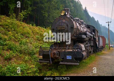 Sandon, British Columbia, Kanada - 24. August 2018. CPR Steam Engine 6947 Sandon. Die historische CPR Steam Engine 6947 und Güterwagen im Gespensterschlepp Stockfoto