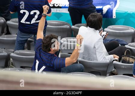 15. Juni 2021 in Bayern, München, Deutschland. Patrick Bruel nimmt am 15. Juni 2021 in Bayern, München, am UEFA Euro 2020 Championship Group F-Spiel zwischen Frankreich und Deutschland in der Allianz Arena Teil. Foto von David Niviere/ABACAPRESS.COM Stockfoto
