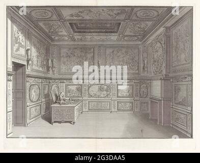 Der Innenraum des Cabinet de l'Amour im Hôtel Lambert; Les Peintures de Charles Le Brun et d'Eustache le sumer qui sont dance (...) La Maison du Président Lambert. Innenraum des Cabinet de l'Amour im Hôtel Lambert in Paris. Die Wände und Decken des Raumes sind mit Gemälden von Eustache Lesueur bedeckt. Konsolen hängen an den Wänden, die Vasen sind. Rechts ein Kaminsims. Links schreibt einen Mann an seinem Schreibtisch, vielleicht Nicolas Lambert. Print ist Teil einer Serie von Drucken zu den Gemälden des Hôtel Lambert in Paris. Stockfoto