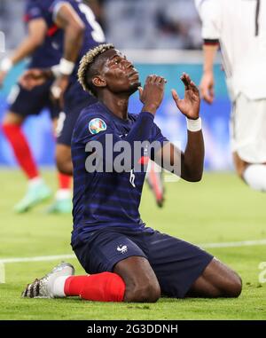 München, Deutschland. Juni 2021. Paul Pogba aus Frankreich reagiert, nachdem er beim UEFA Euro 2020 Championship Group F-Spiel zwischen Frankreich und Deutschland am 15. Juni 2021 in München eine Torchance verpasst hatte. Kredit: Shan Yuqi/Xinhua/Alamy Live Nachrichten Stockfoto